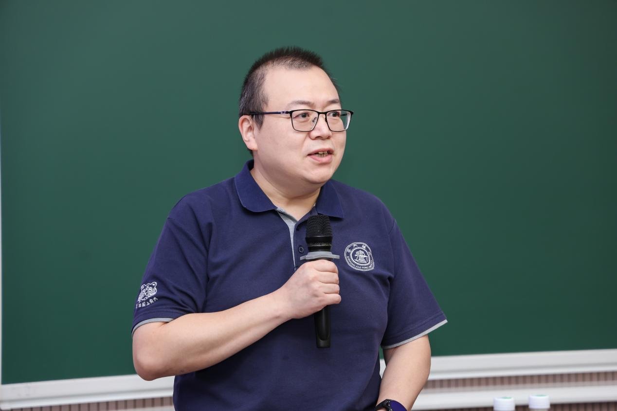 骆源教授以及微专业首期50多名学员参